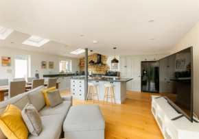 Spacious 3 Bed House with Large Garden in Aynho!